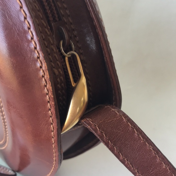 De Veccchi cognac brown buck stitch leather crossbody bag - Picture 11 of 11